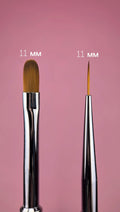 DOUBLE-SIDED BRUSH